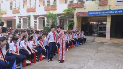 Sinh hoạt hưởng ứng ngày Pháp luật Việt Nam (09/11/2013-09/11/2019)